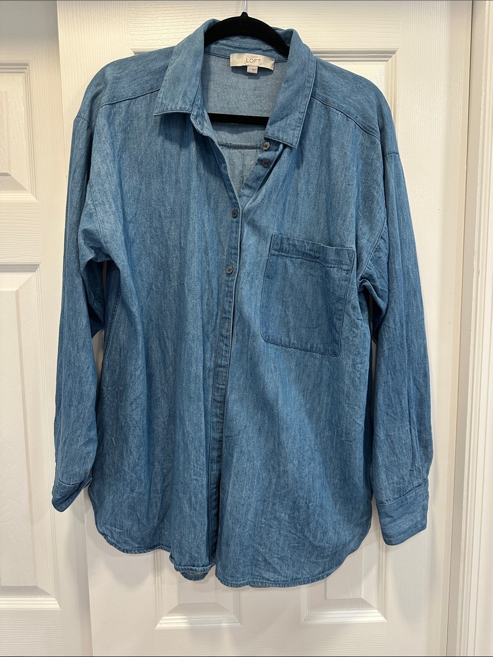 LOFT Men's Light Blue Denim Button-Down Shirt